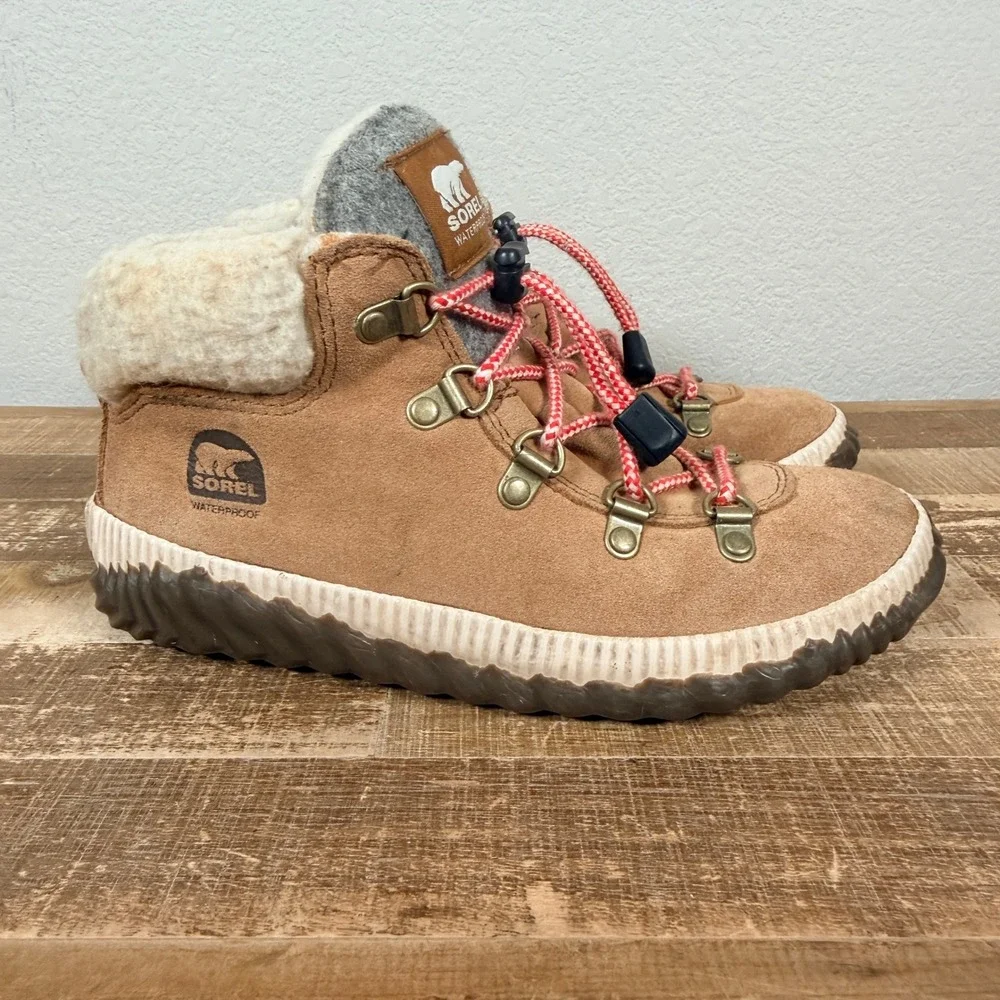 Sorel Out N About Plus Conquest Kids 3 Tan Waterproof Suede Faux Fur Boots